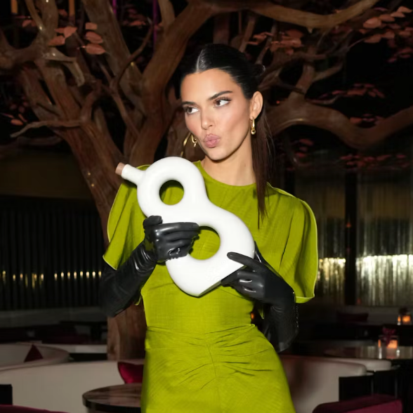 Load image into Gallery viewer, 818 Eight Reserve Anejo Tequila by Kendall Jenner