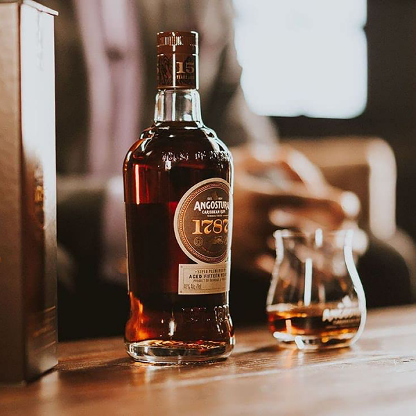 Load image into Gallery viewer, Angostura '1787' 15 Year Old Rum
