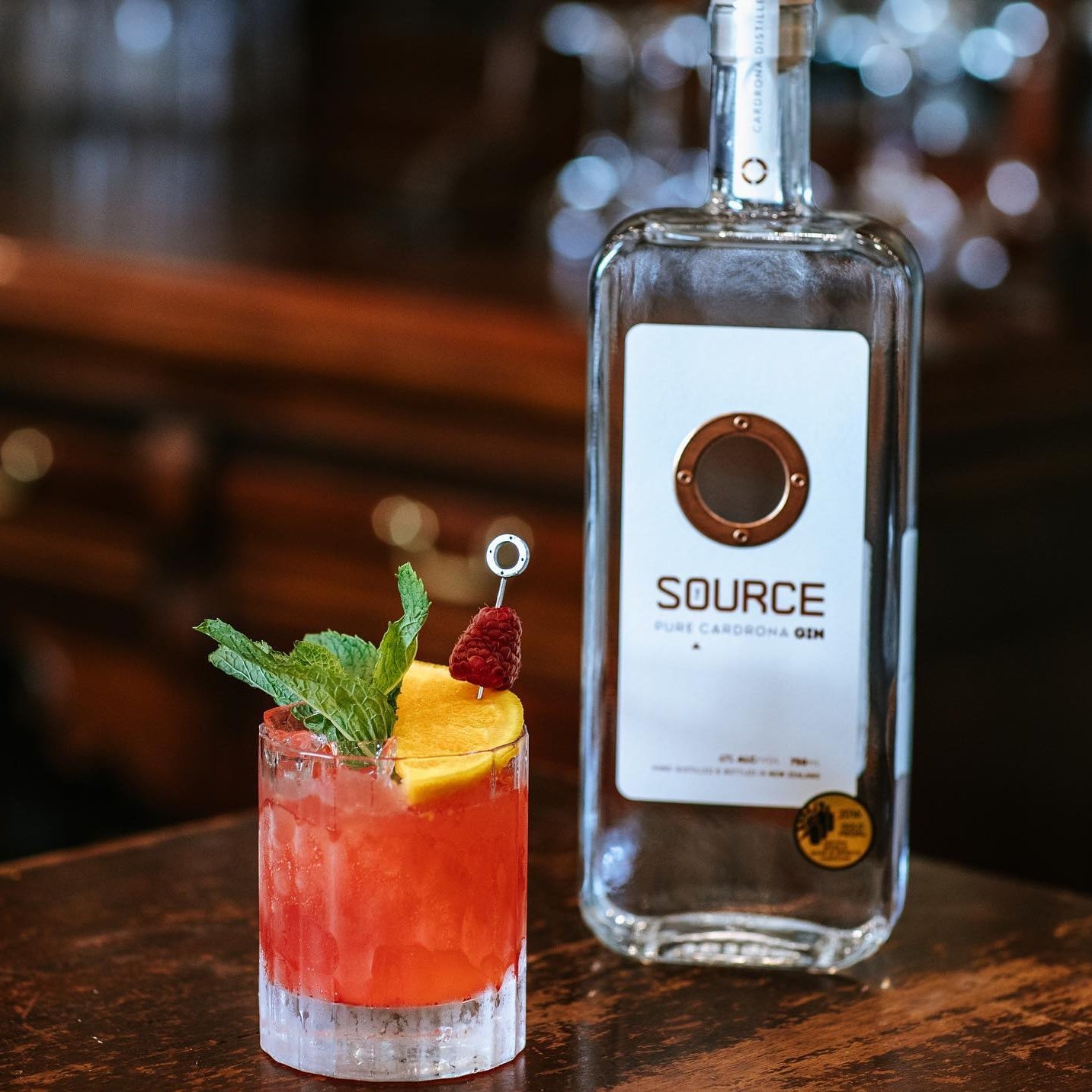 Load image into Gallery viewer, Cardrona 'The Source' Gin