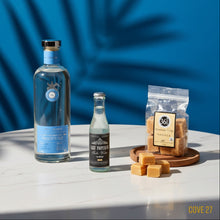 Load image into Gallery viewer, Casa Dragones Blanco Tequila Gift Box