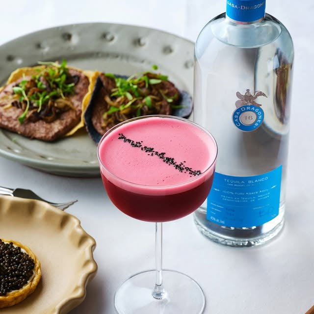 Load image into Gallery viewer, Casa Dragones Blanco Tequila