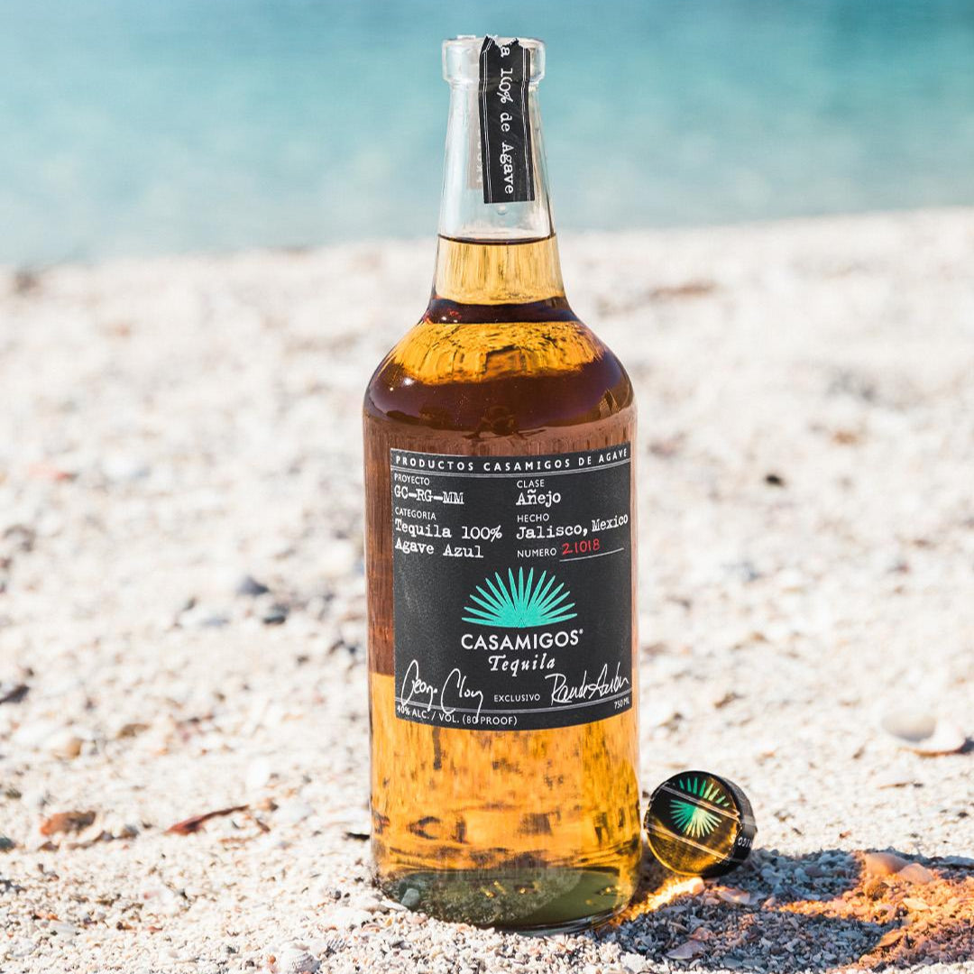 Load image into Gallery viewer, Casamigos Añejo Tequila