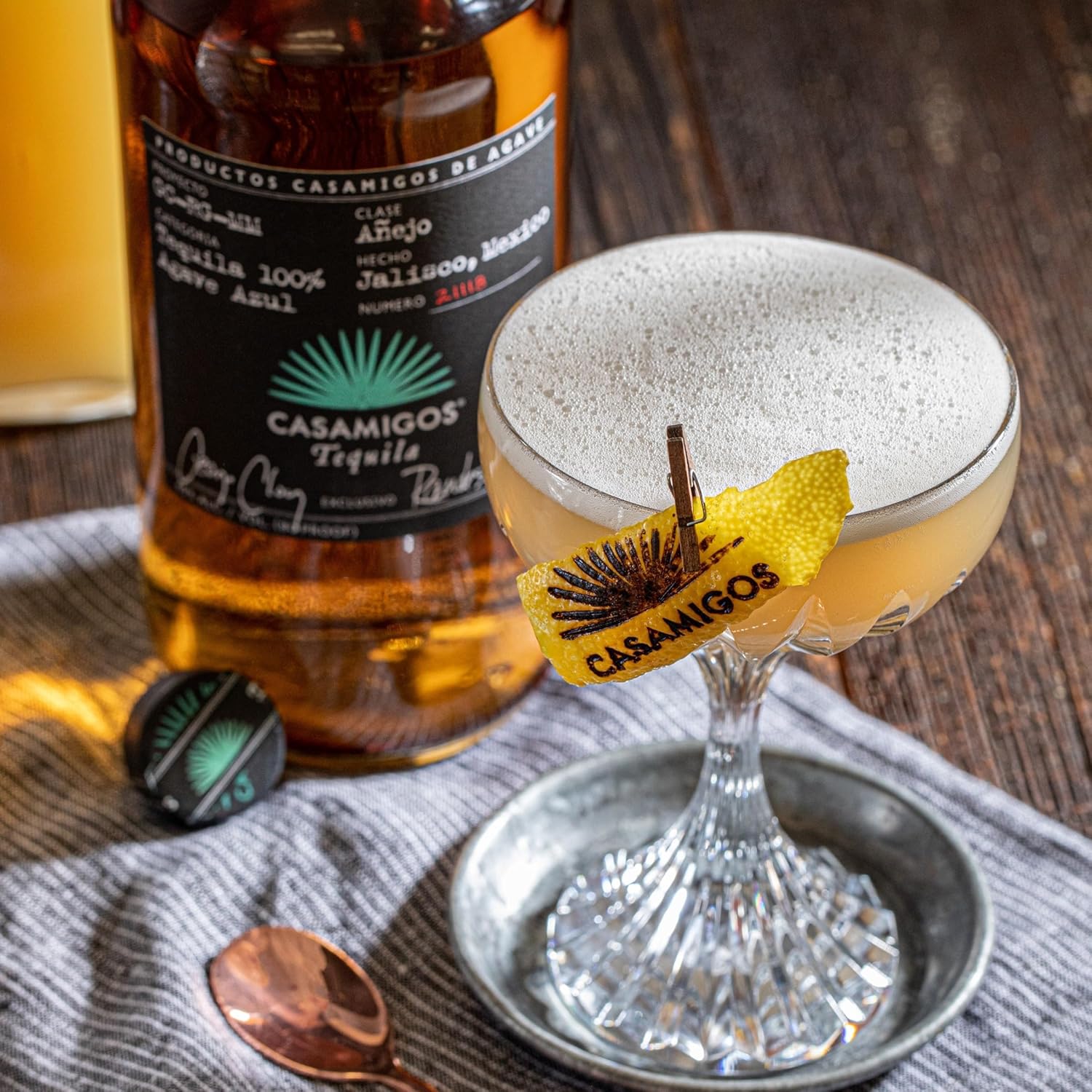 Load image into Gallery viewer, Casamigos Añejo Tequila