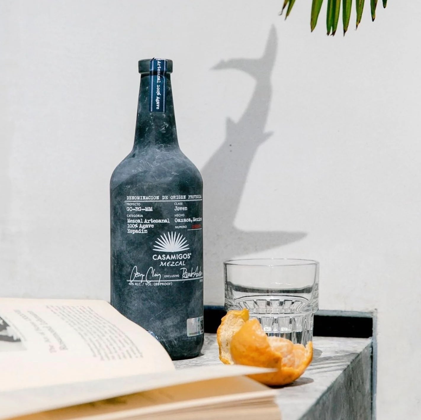 Load image into Gallery viewer, Casamigos Joven Mezcal