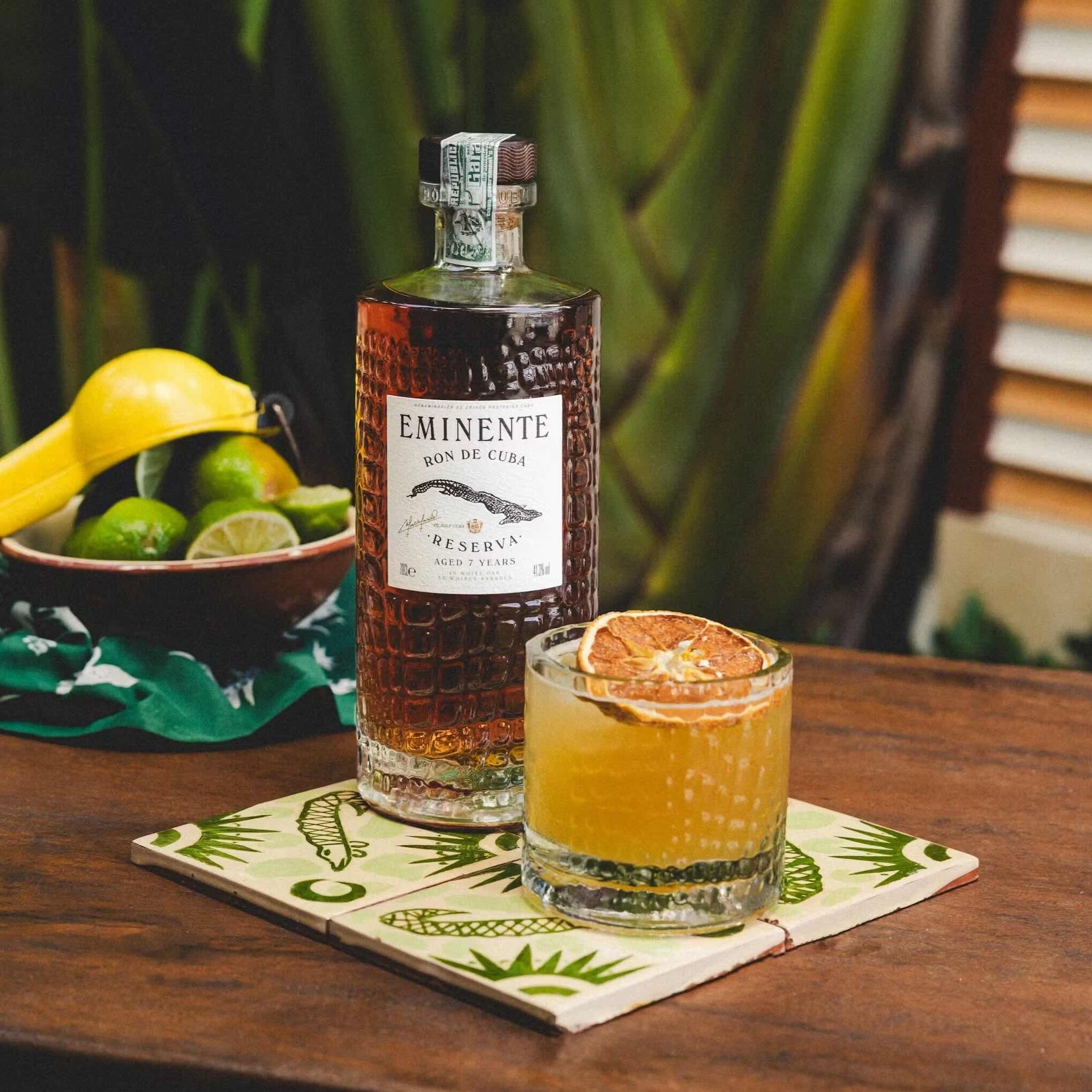Load image into Gallery viewer, Eminente Reserva 7 Year Old Rum