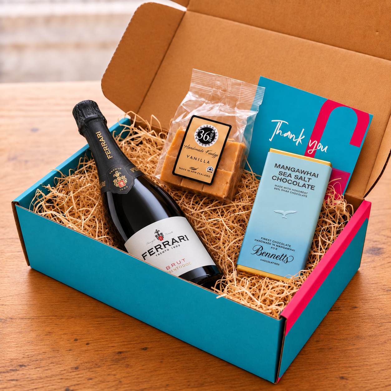 Load image into Gallery viewer, Ferrari Trento Brut Metodo Classico Gift Box