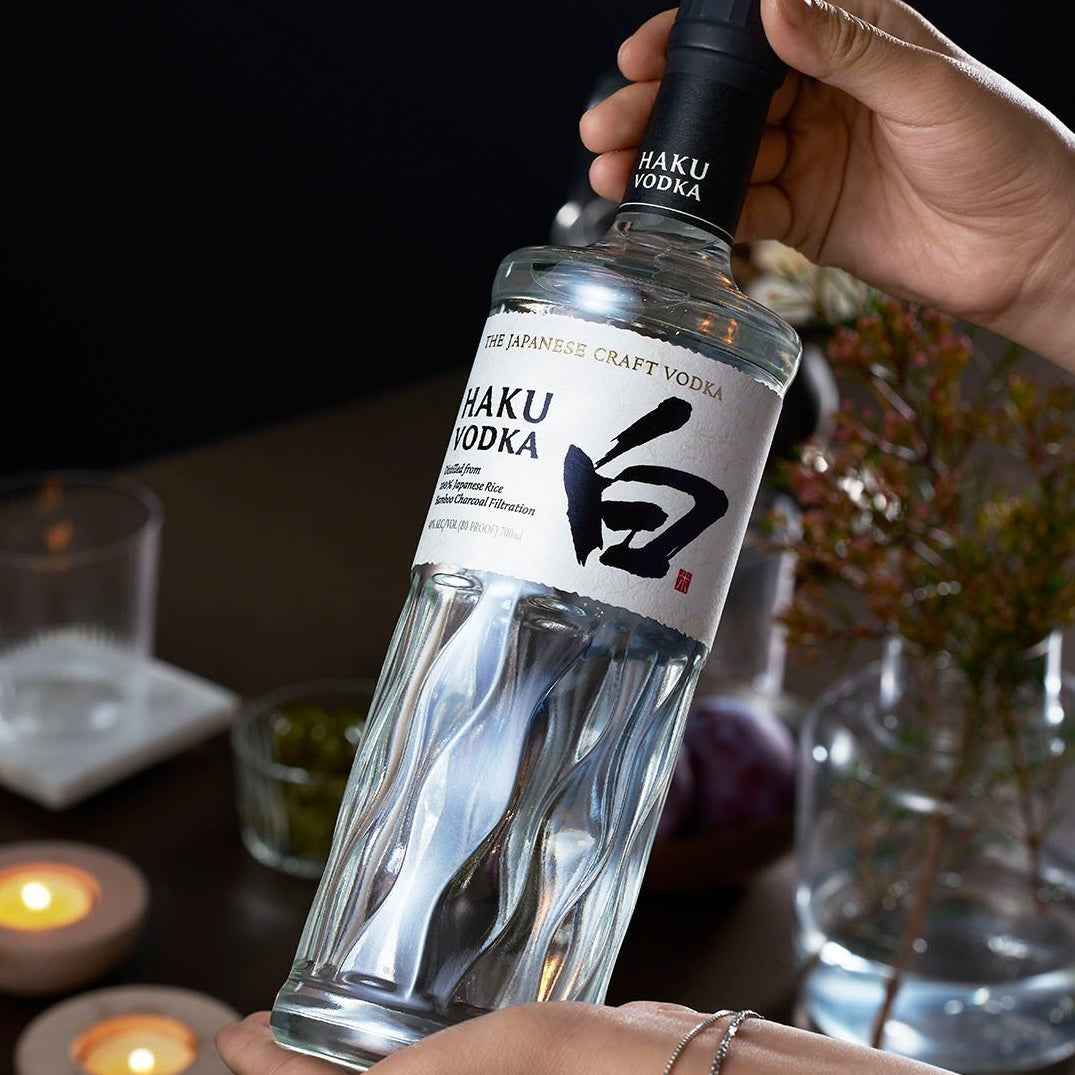 Load image into Gallery viewer, Haku Japanese Craft Vodka