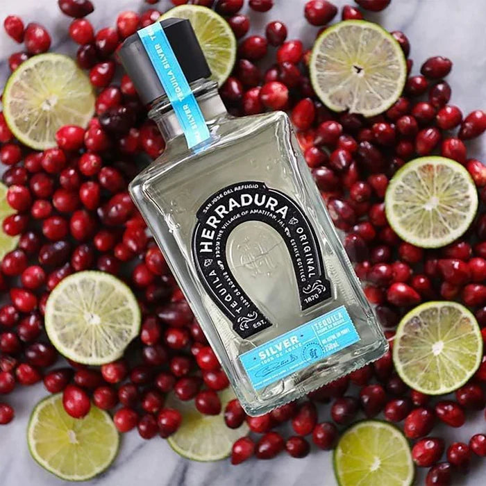 Load image into Gallery viewer, Herradura Plata Tequila Gift Box
