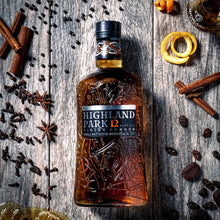 Load image into Gallery viewer, Highland Park 12YO Viking Honour Whisky