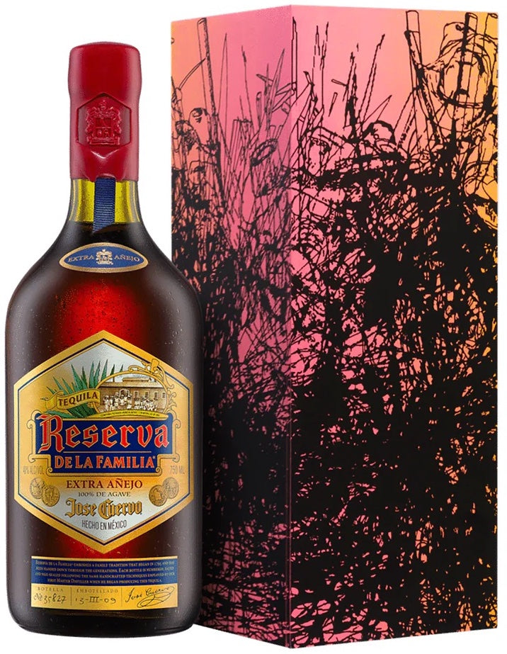 An image of a bottle of Jose Cuervo Reserva De La Familia Extra Anejo Tequila 750ml with its gift box