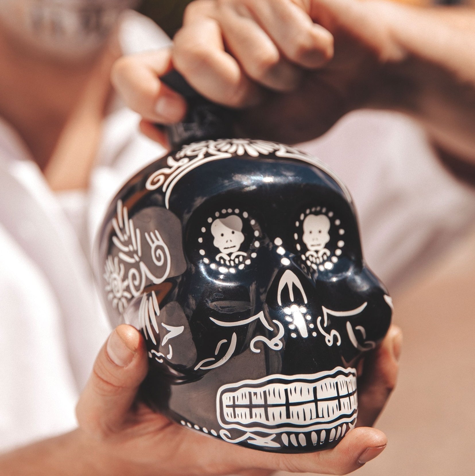Load image into Gallery viewer, KAH Tequila Añejo