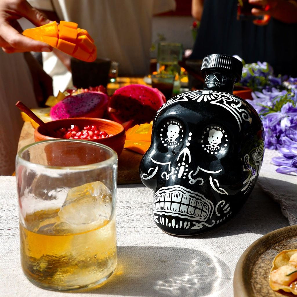 Load image into Gallery viewer, KAH Tequila Añejo