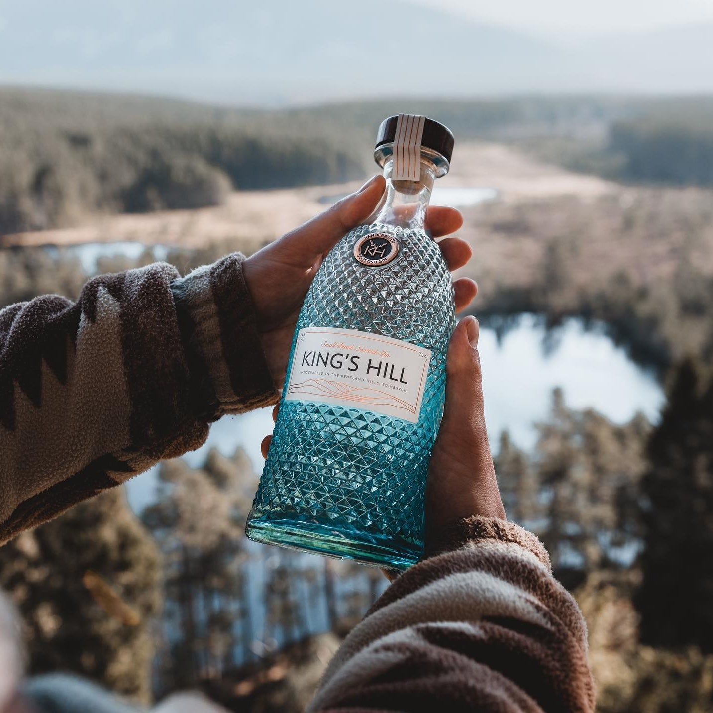 Load image into Gallery viewer, King's Hill Scottish Gin