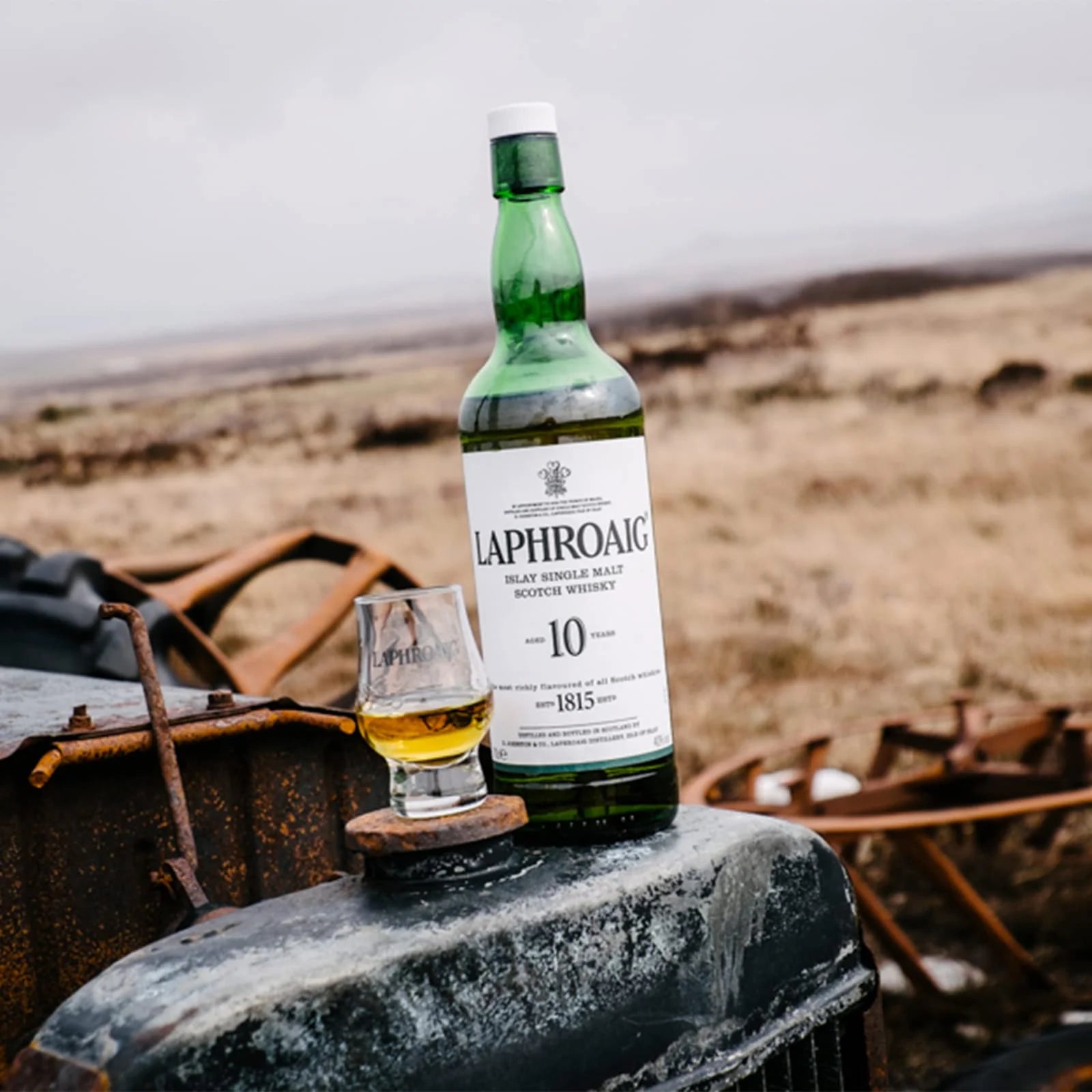 Load image into Gallery viewer, Laphroaig 10 Year Old Single Malt Whisky