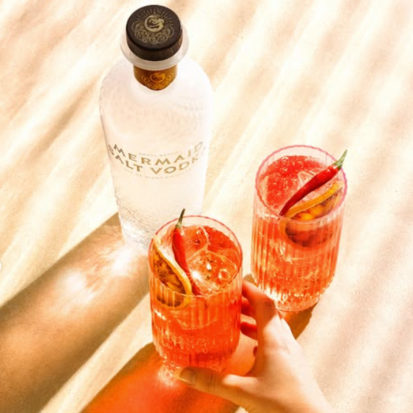 Load image into Gallery viewer, Mermaid Salt Vodka