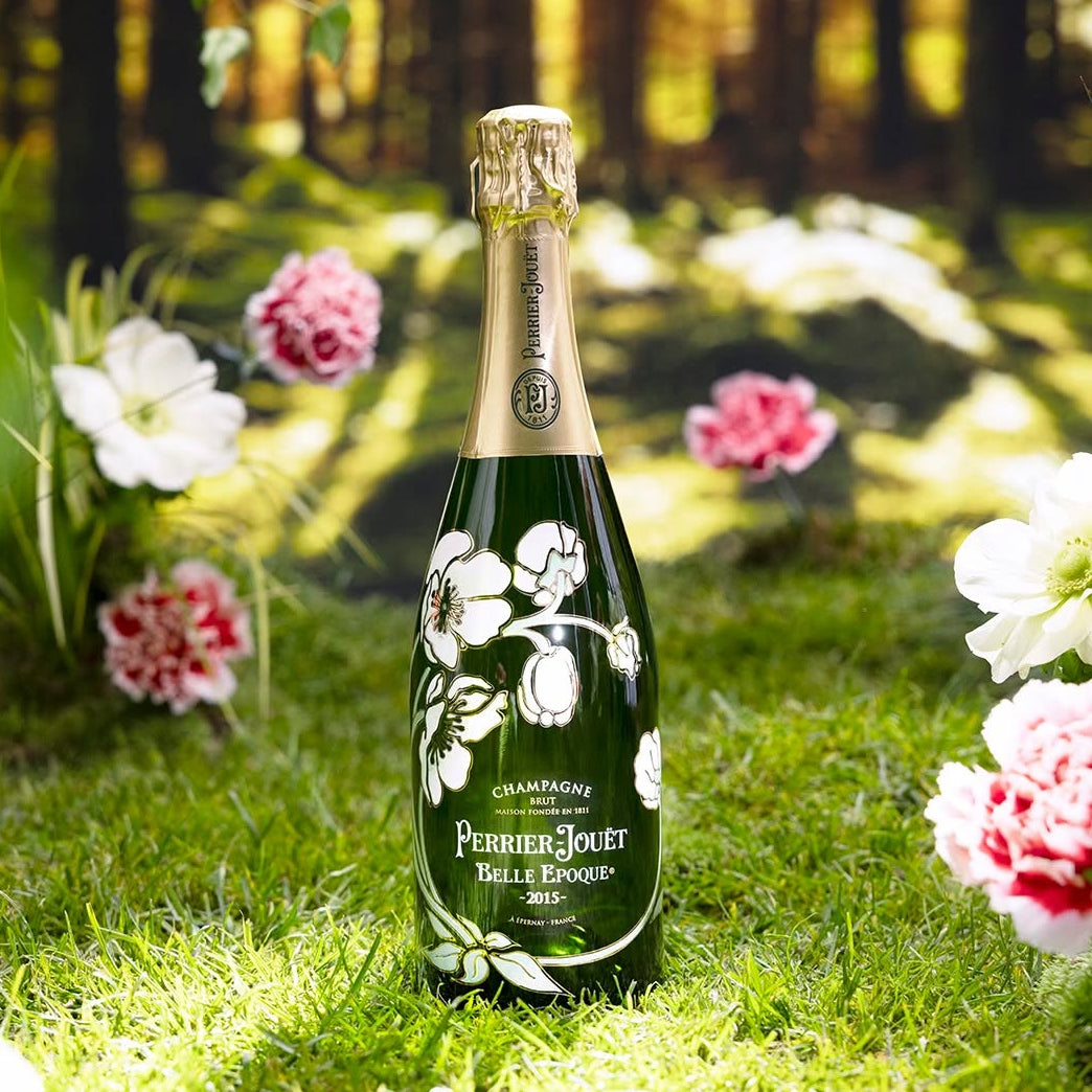 Load image into Gallery viewer, Perrier-Jouët Belle Epoque Champagne Cocoon Gift Box