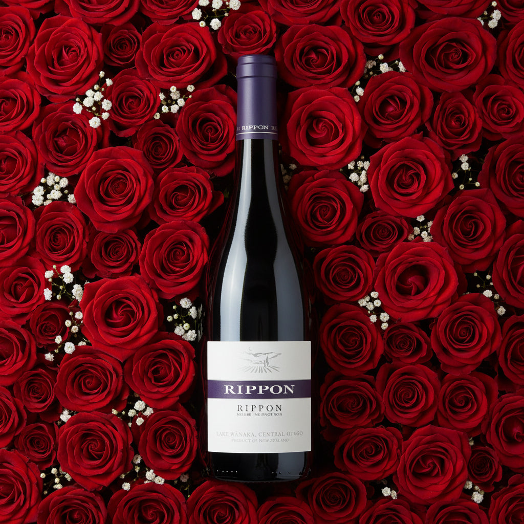 Load image into Gallery viewer, Rippon Mature Vine Pinot Noir
