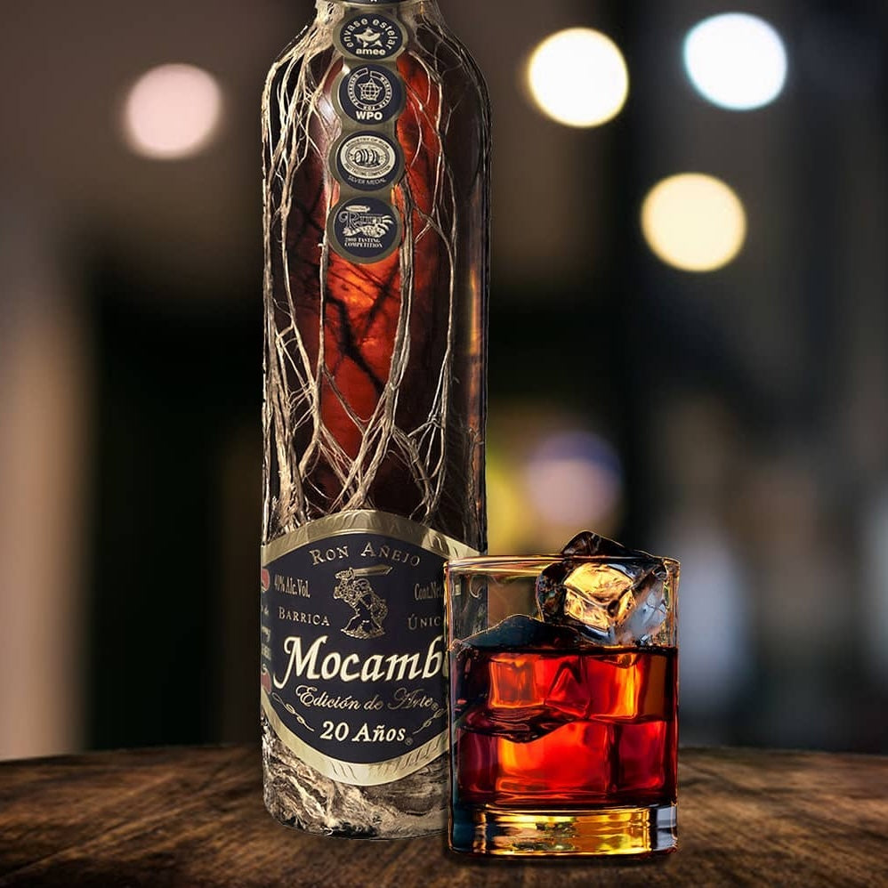 Load image into Gallery viewer, Ron Mocambo 20YO Rum Art Edition