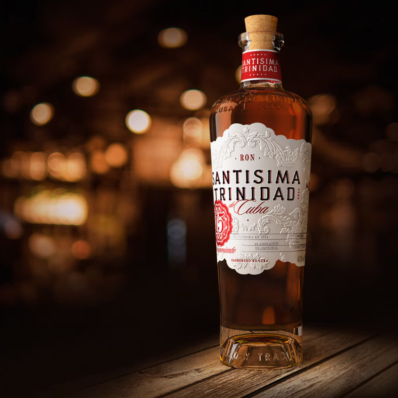 Load image into Gallery viewer, Santisima Trinidad 15YO Rum