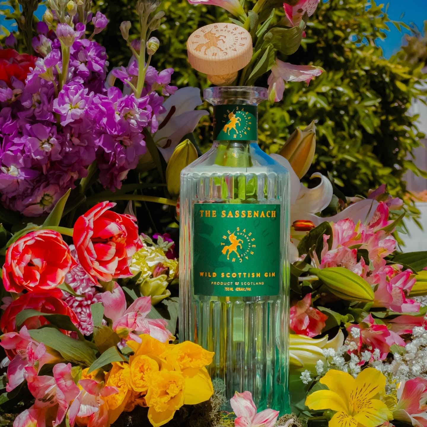Load image into Gallery viewer, The Sassenach Wild Scottish Gin