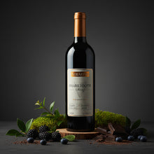Load image into Gallery viewer, Bottle of Serafino-Sharktooth-Shiraz wine with a dark background