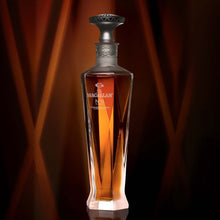 Load image into Gallery viewer, Glass decanter with a dark background
