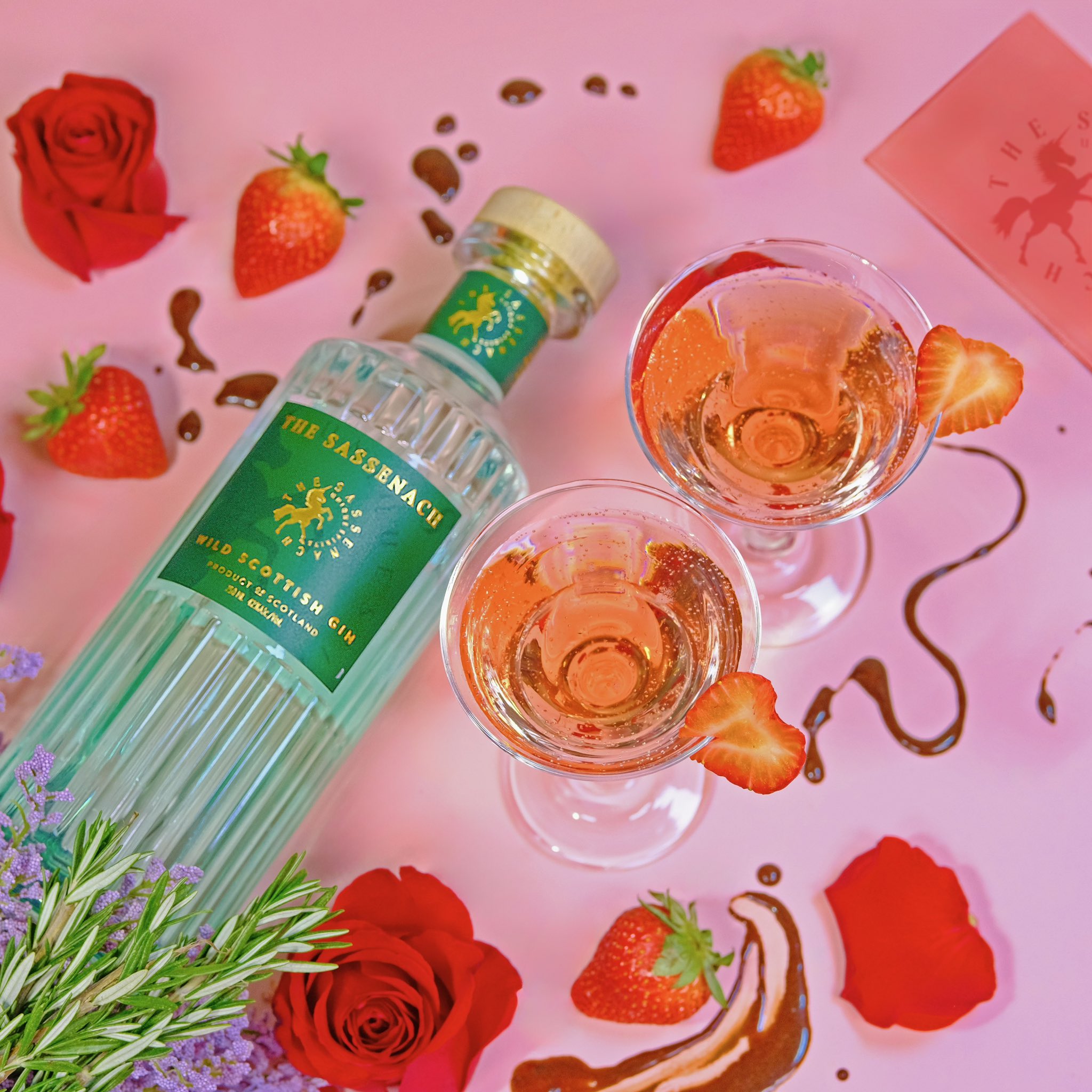Load image into Gallery viewer, The Sassenach Wild Scottish Gin