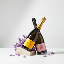 Load image into Gallery viewer, Veuve Clicquot Champagne Gift Box
