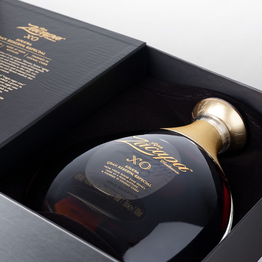Zacapa-XO-Centenario-Gran-Reserva-Especial-Rum in its black gift box