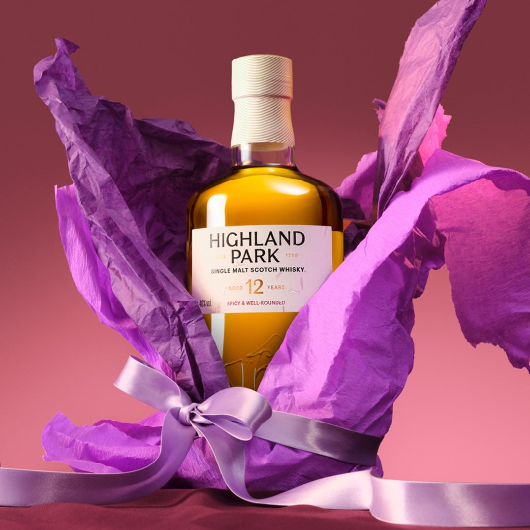 Load image into Gallery viewer, HIGHLAND PARK 12 YEAR OLD SINGLE MALT WHISKY